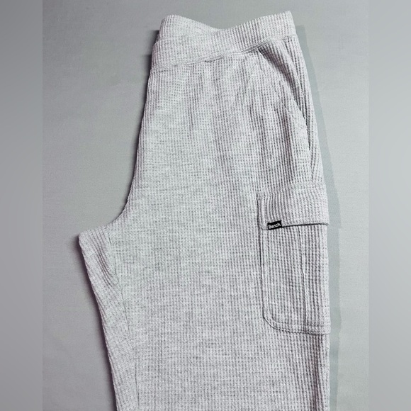 Bench Women's Waffle Cargo Pants NWOT - Picture 4 of 4